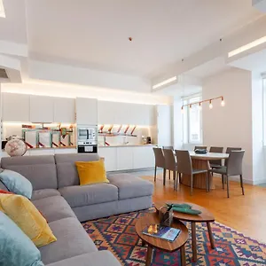https://feels-like-home-chiado-amazing-flat.hotels-lisbon-portugal.com